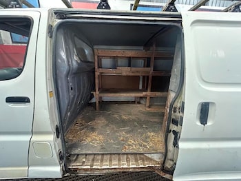 Used Toyota HiAce 2009 for sale - 75917236: Photo