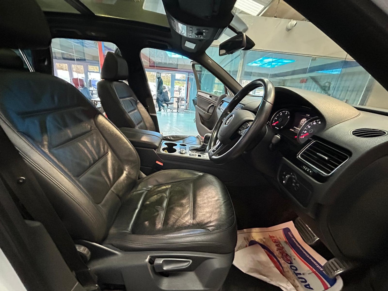 Used Volkswagen Touareg 2015 for sale - 73873307: Photo 29