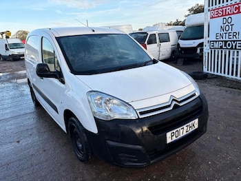 Used Citroen Berlingo 2017 for sale - 76501732: Photo