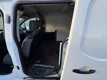 Used Citroen Berlingo 2017 for sale - 76501732: Photo