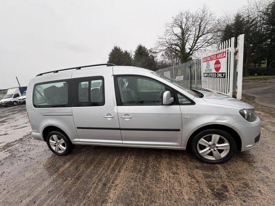 Used Volkswagen Caddy Maxi Life 2011 for sale - 77500047: Photo 2