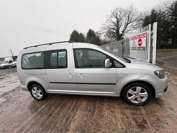 Used Volkswagen Caddy Maxi Life 2011 for sale - 77500047: Photo