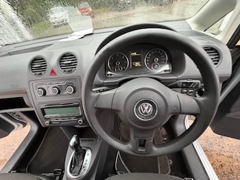 Used Volkswagen Caddy Maxi Life 2011 for sale - 77500047: Photo