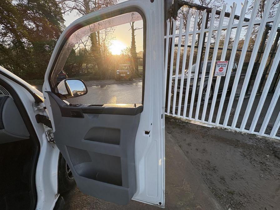 Used Volkswagen Transporter 2014 for sale - 76804479: Photo 11