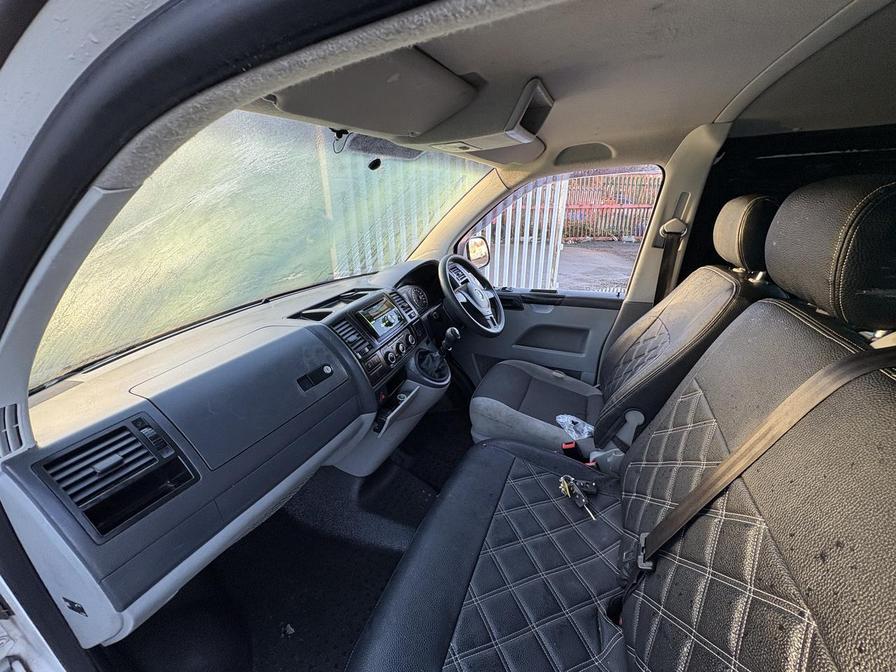 Used Volkswagen Transporter 2014 for sale - 76804479: Photo 15