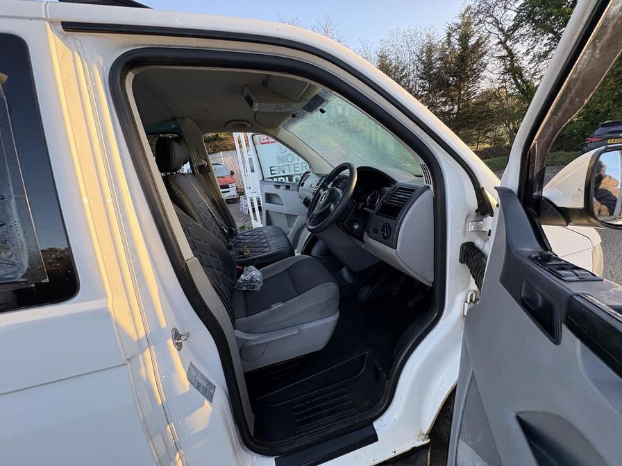 Used Volkswagen Transporter 2014 for sale - 76804479: Photo 6