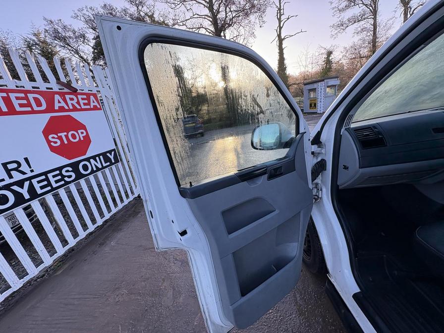 Used Volkswagen Transporter 2014 for sale - 76804479: Photo 9