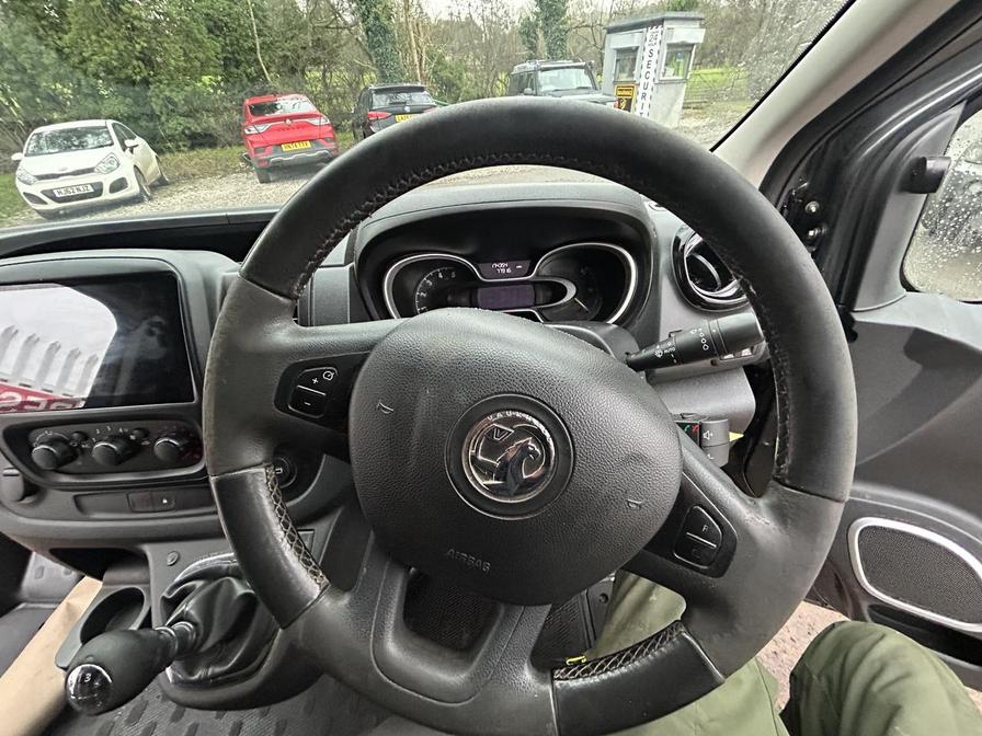 Used Vauxhall Vivaro 2015 for sale - 77058083: Photo 16
