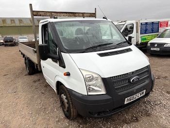 2012 - Transit 155 T460 RWD