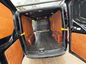 Used Ford Transit Custom 2017 for sale - 76691788: Photo