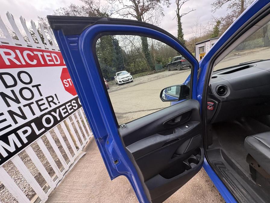 Used Mercedes-Benz Vito 2021 for sale - 77842208: Photo 19