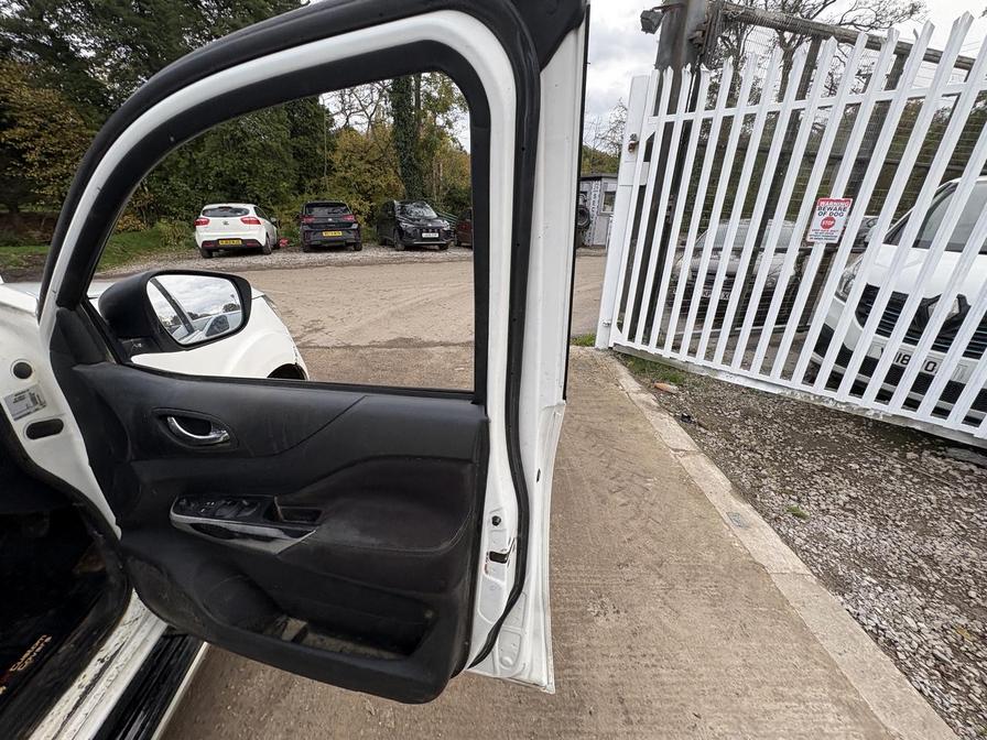 Used Nissan Navara 2017 for sale - 77194161: Photo 19