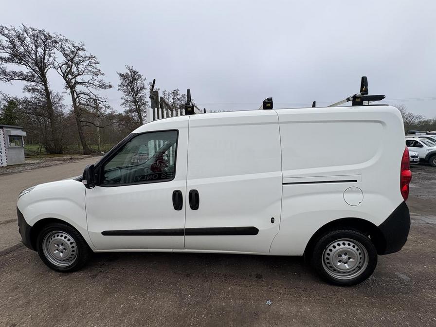 Used Vauxhall Combo 2018 for sale - 77810727: Photo 10