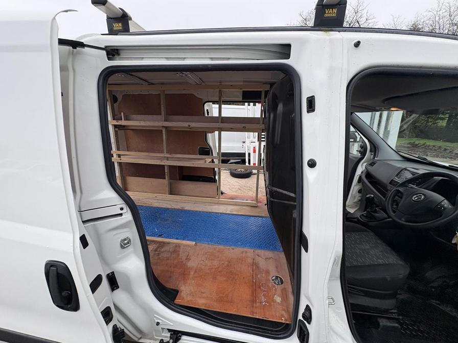 Used Vauxhall Combo 2018 for sale - 77810727: Photo 12