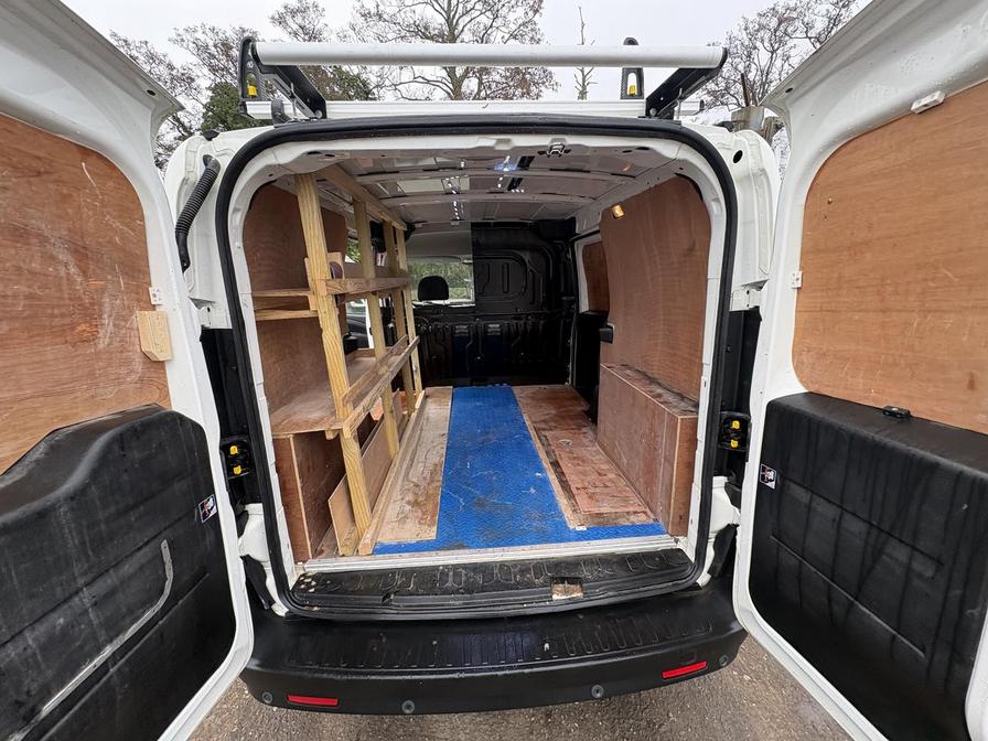 Used Vauxhall Combo 2018 for sale - 77810727: Photo 14