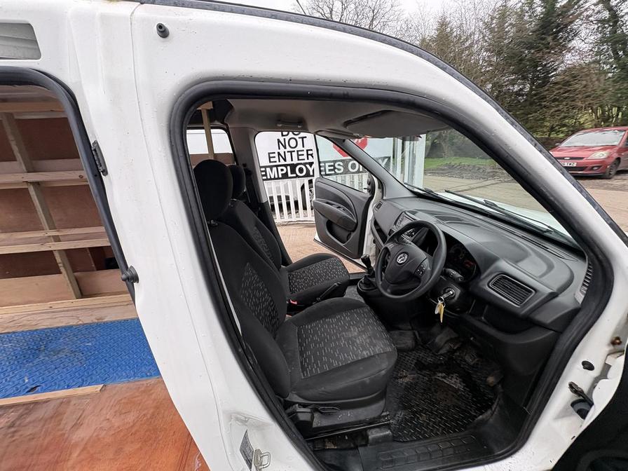 Used Vauxhall Combo 2018 for sale - 77810727: Photo 15