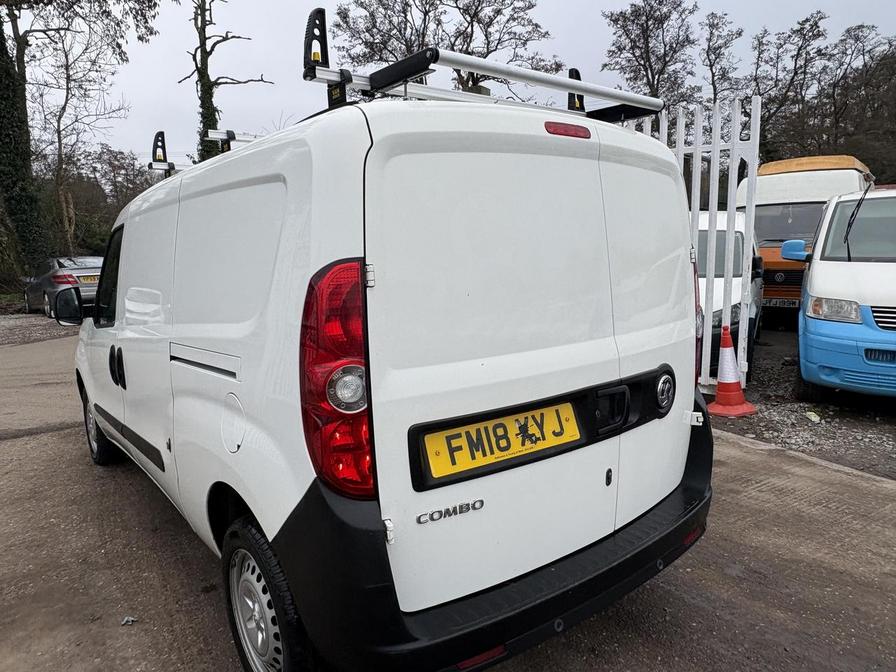Used Vauxhall Combo 2018 for sale - 77810727: Photo 8
