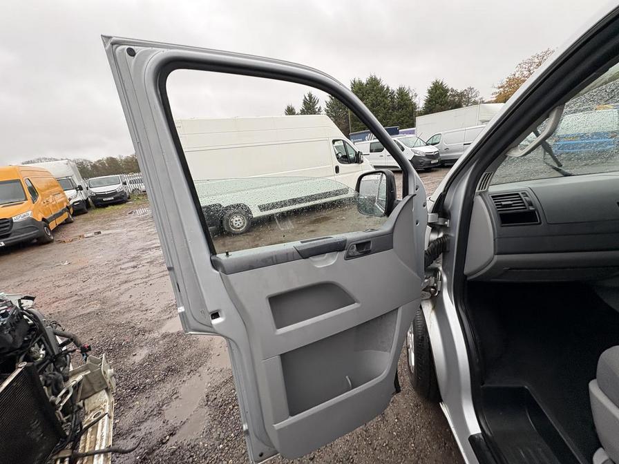 Used Volkswagen Transporter 2009 for sale - 76564239: Photo 8