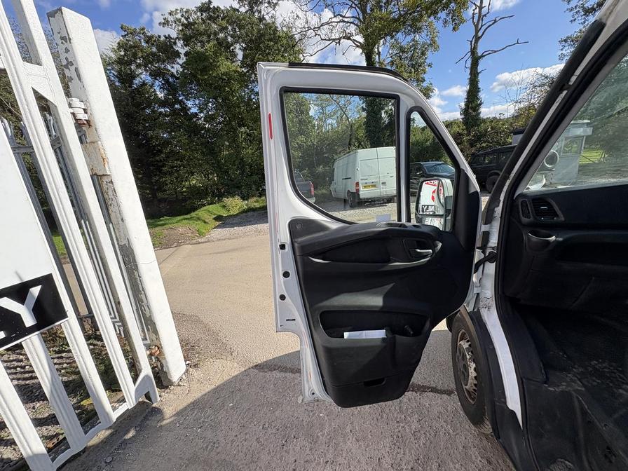 Used Iveco Daily 2015 for sale - 77397668: Photo 22