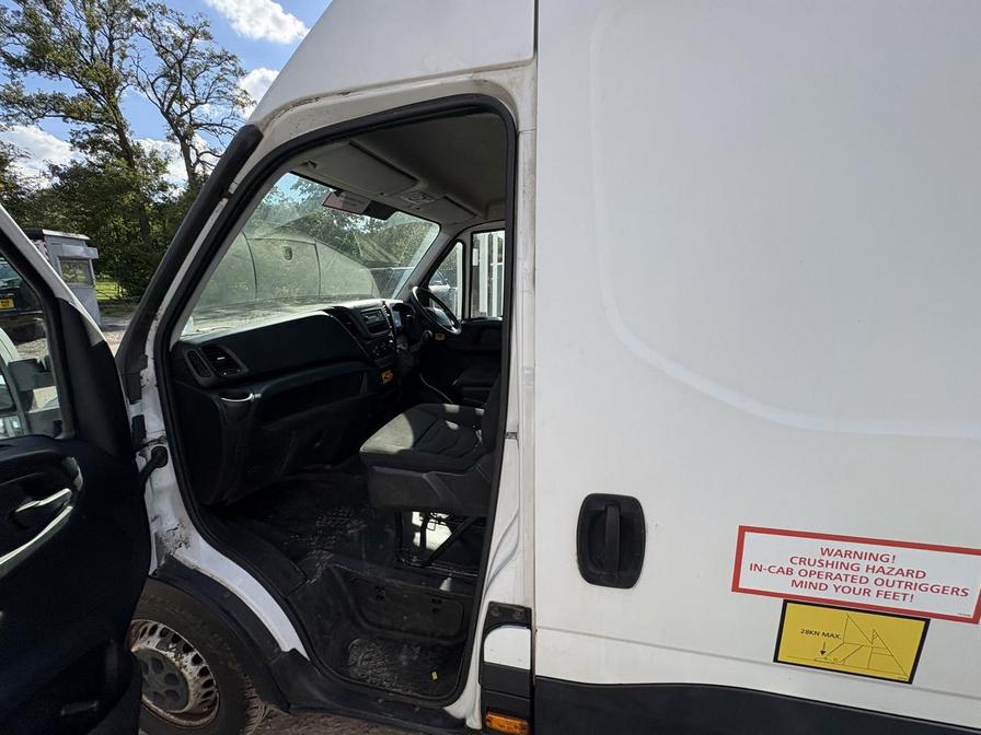 Used Iveco Daily 2015 for sale - 77397668: Photo 3