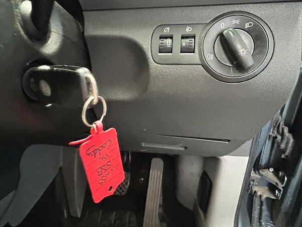 Used Volkswagen Caddy Maxi 2008 for sale - 76155456: Photo 4