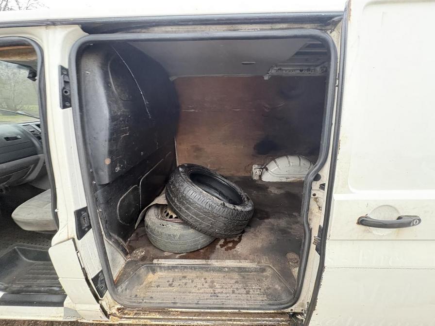 Used Volkswagen Transporter 2006 for sale - 77885660: Photo 10