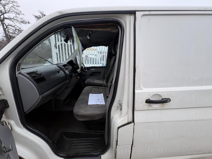 Used Volkswagen Transporter 2006 for sale - 77885660: Photo 7