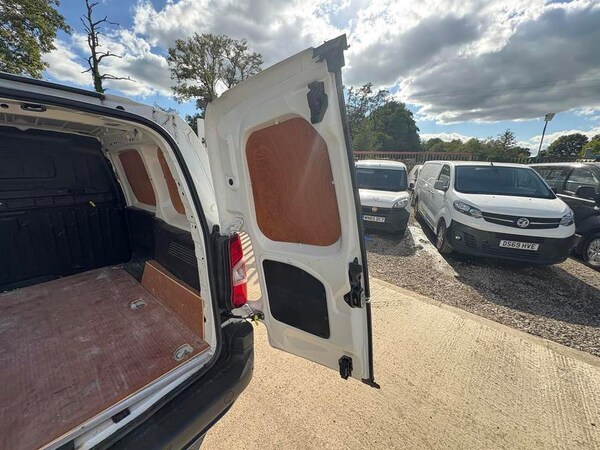 Used Peugeot Partner 2022 for sale - 76087218: Photo 10