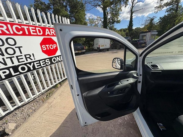 Used Peugeot Partner 2022 for sale - 76087218: Photo 17