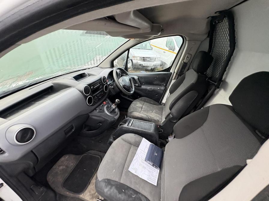 Used Peugeot Partner 2017 for sale - 76362070: Photo 11