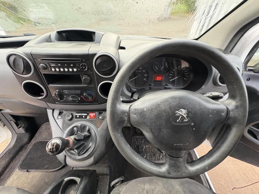 Used Peugeot Partner 2017 for sale - 76362070: Photo 12