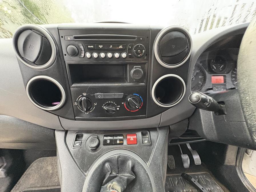 Used Peugeot Partner 2017 for sale - 76362070: Photo 15