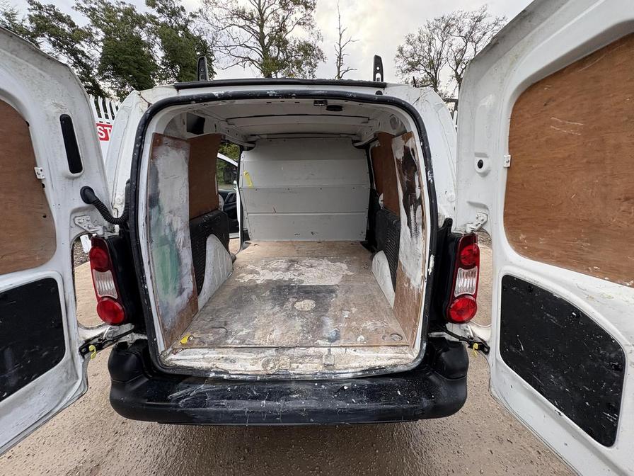 Used Peugeot Partner 2017 for sale - 76362070: Photo 16