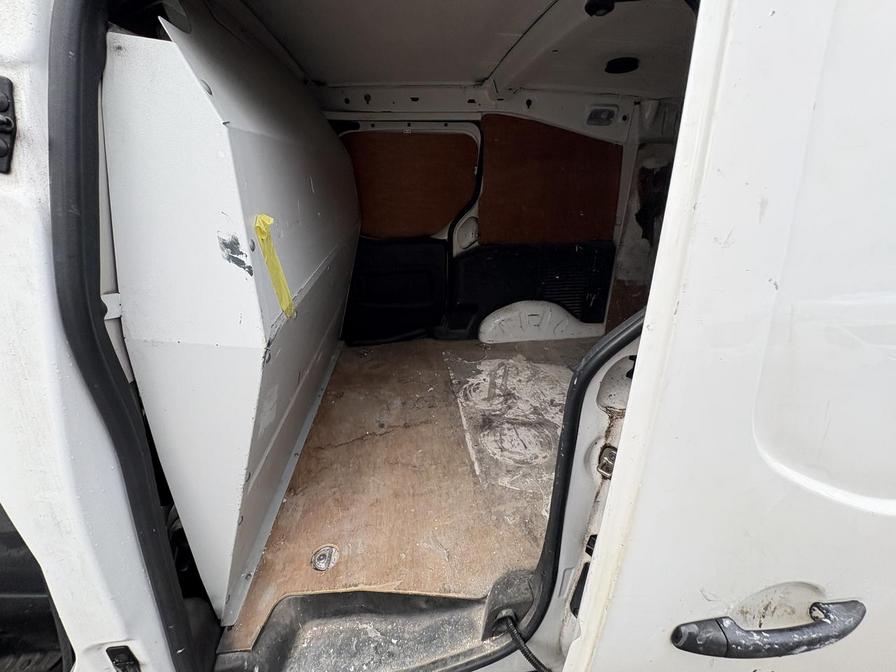 Used Peugeot Partner 2017 for sale - 76362070: Photo 4