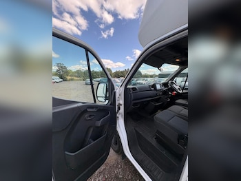Used Renault Master 2021 for sale - 79466544: Photo
