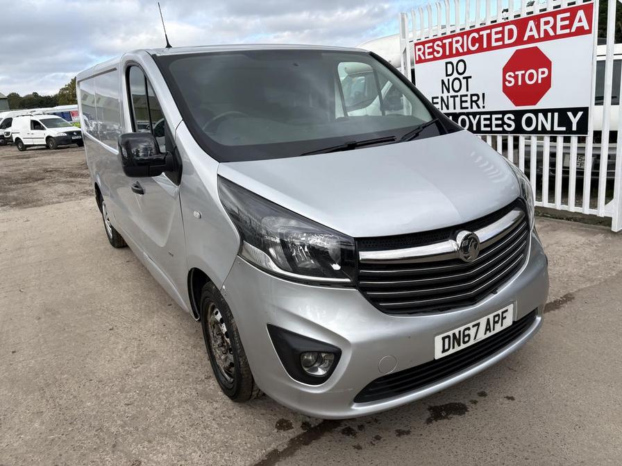 Used Vauxhall Vivaro 2017 for sale - 76217579: Photo 1