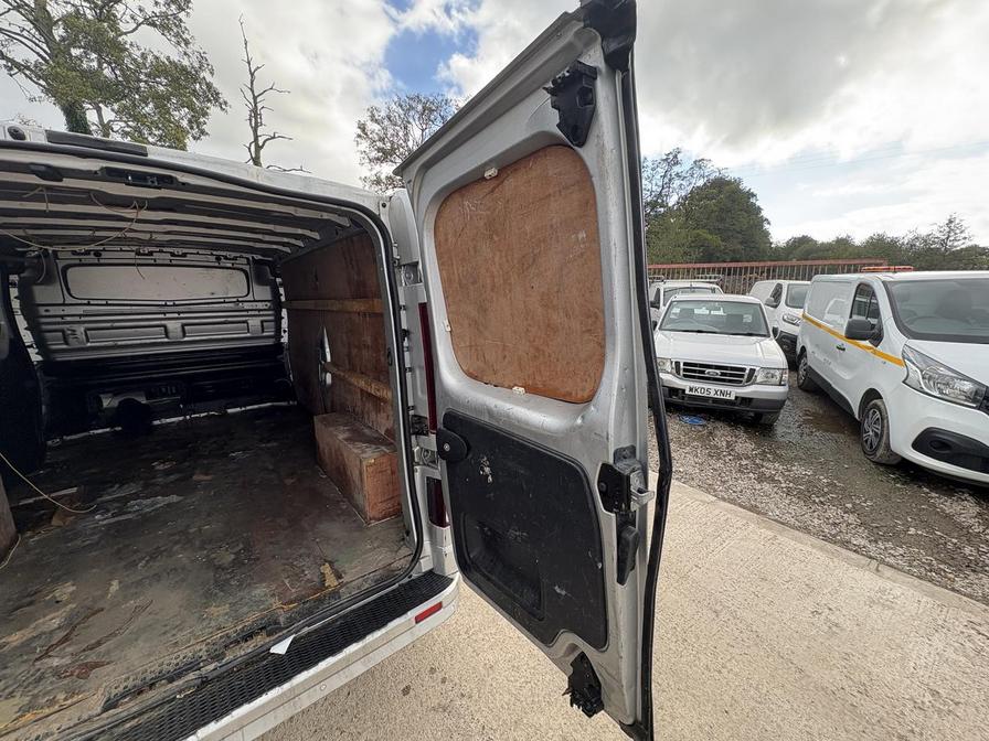 Used Vauxhall Vivaro 2017 for sale - 76217579: Photo 13
