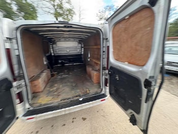 Used Vauxhall Vivaro 2017 for sale - 76217579: Photo