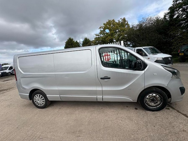 Used Vauxhall Vivaro 2017 for sale - 76217579: Photo 4