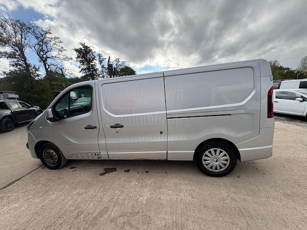 Used Vauxhall Vivaro 2017 for sale - 76217579: Photo 5