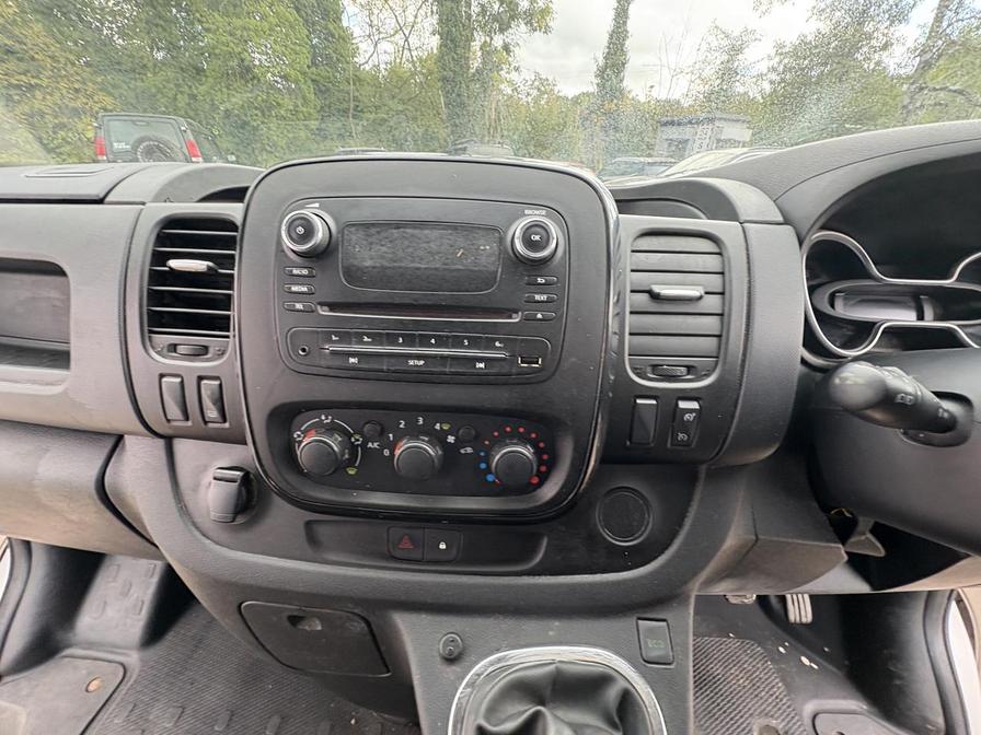 Used Vauxhall Vivaro 2017 for sale - 76217579: Photo 7