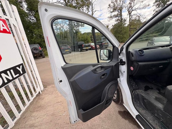 Used Vauxhall Vivaro 2014 for sale - 76217583: Photo 13