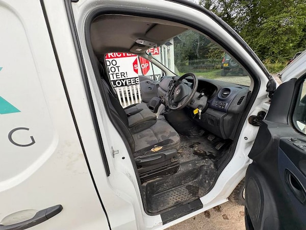 Used Vauxhall Vivaro 2014 for sale - 76217583: Photo 4