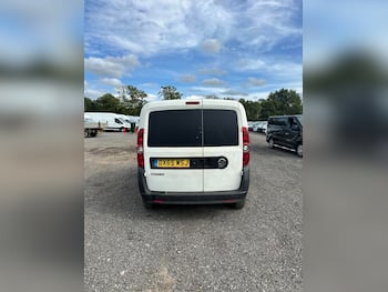 Used Vauxhall Combo 2015 for sale - 79743645: Photo