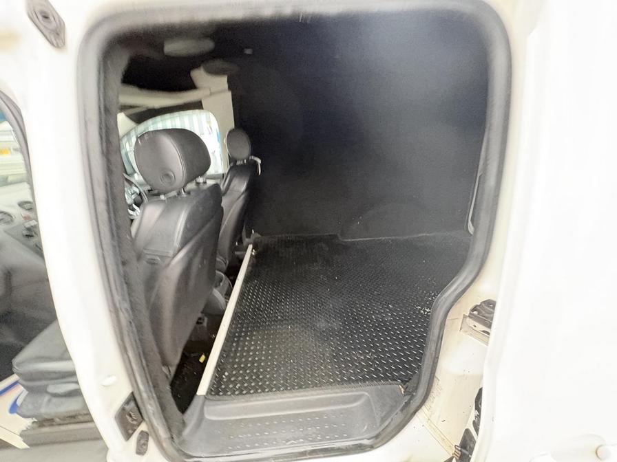 Used Volkswagen Caddy 2011 for sale - 78074876: Photo 8