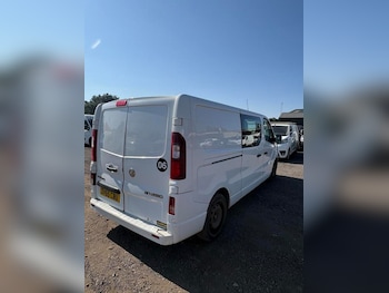 Used Vauxhall Vivaro 2015 for sale - 79286926: Photo