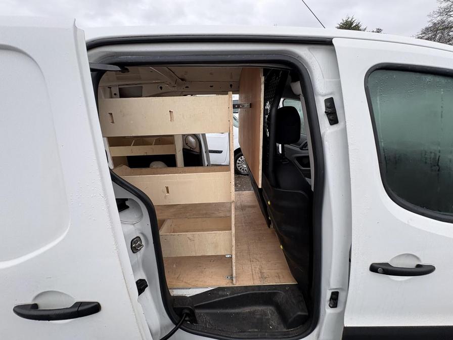 Used Peugeot Partner 2017 for sale - 77219086: Photo 16