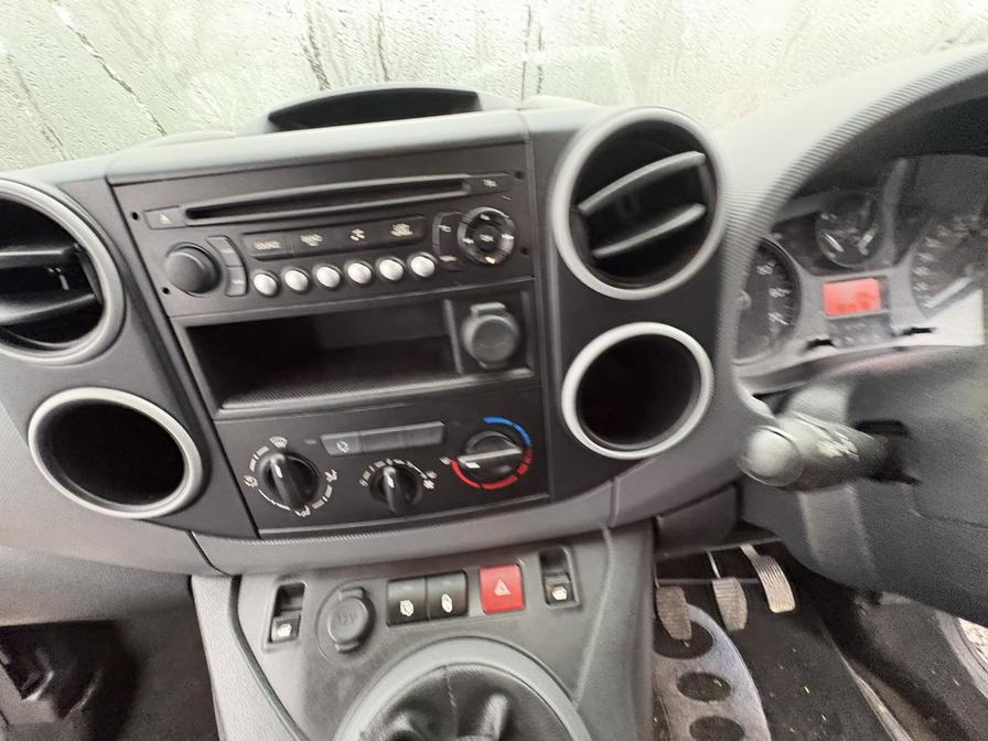 Used Peugeot Partner 2017 for sale - 77219086: Photo 18