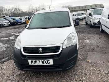 Used Peugeot Partner 2017 for sale - 77219086: Photo