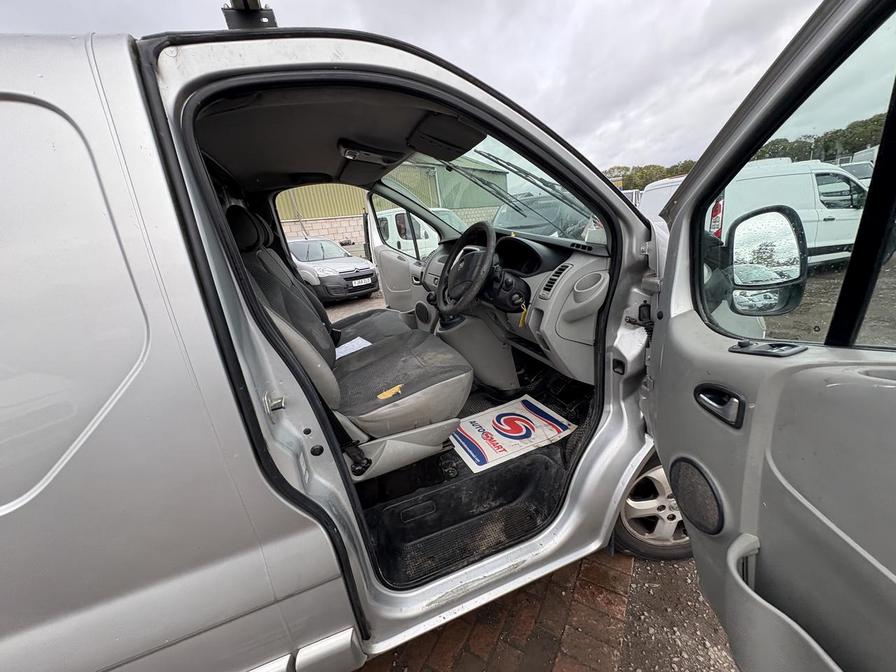 Used Vauxhall Vivaro 2012 for sale - 76475468: Photo 2